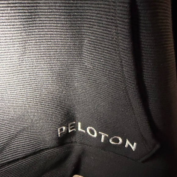 NEW with tags 🖤 Peloton Ribbed Mock neck zipper sweatshirt XL NWT gift - Picture 2 of 11